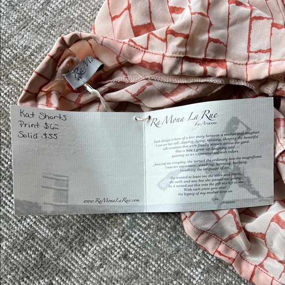 Chic Ruffle Trim Shorts - Picture 6 of 6